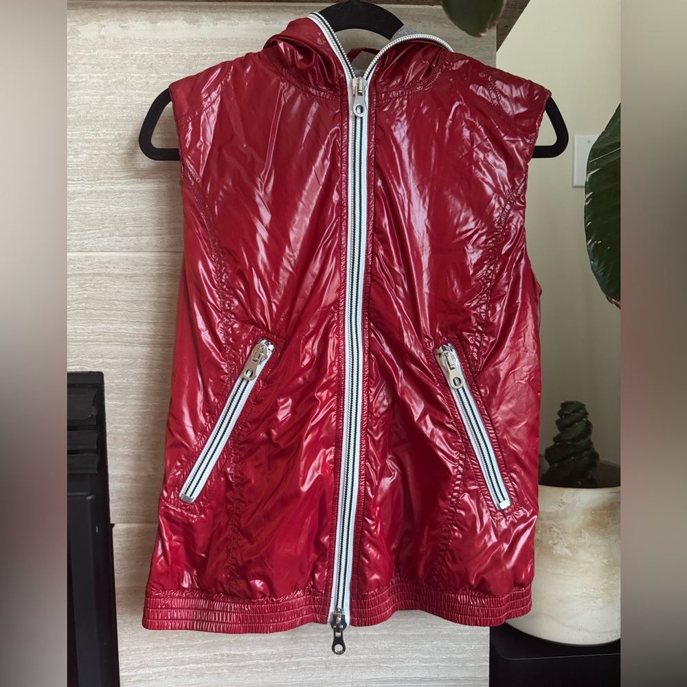 Duvetica Abrezia Nylon Full Zip Hooded Down Vest, Red Size IT 44/ Large